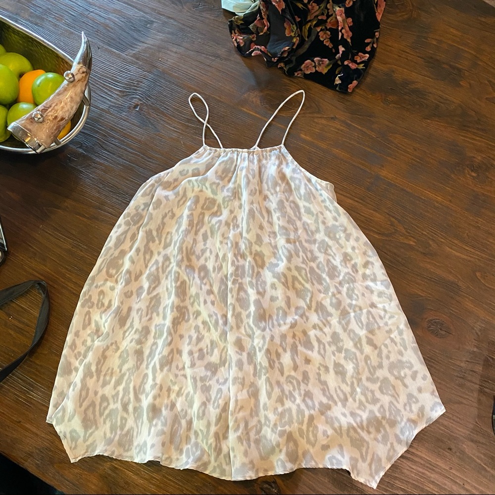 Leopard flowy tank